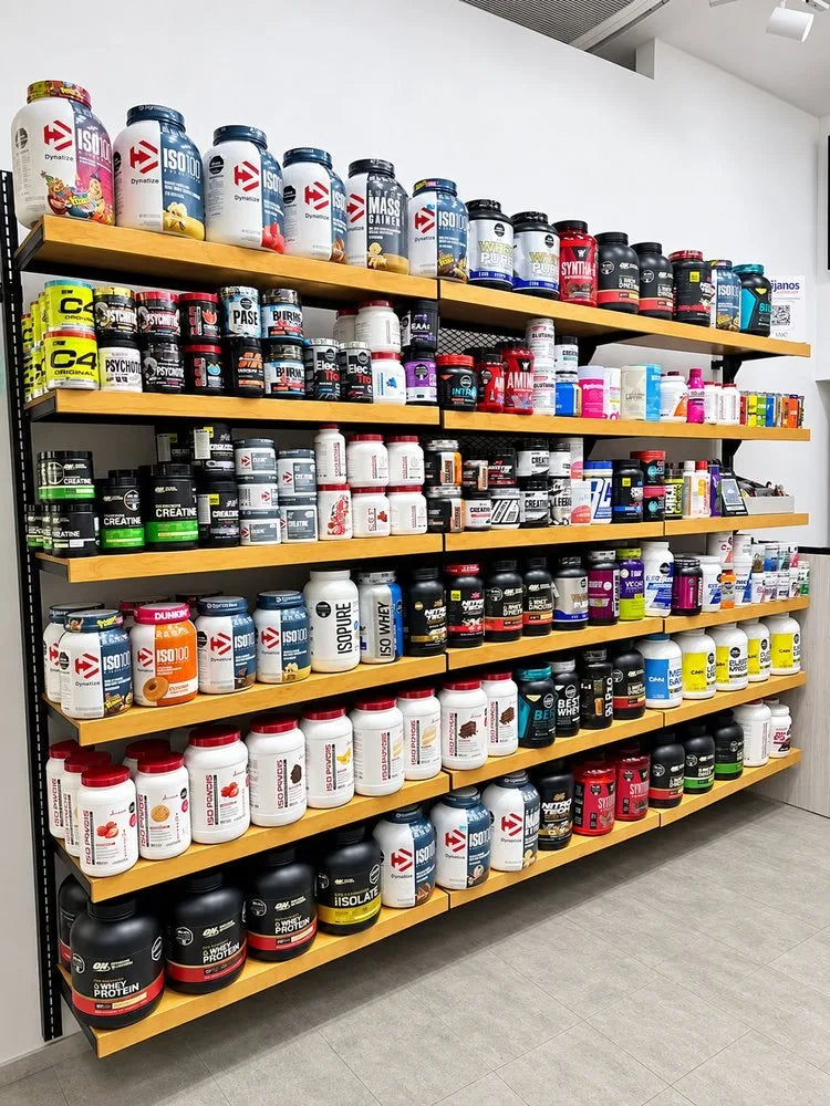 Estanteria de proteinas en la tienda VIG